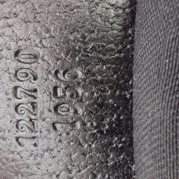 Gucci GG Canvas Crossbody Bag - Picture 6 of 12